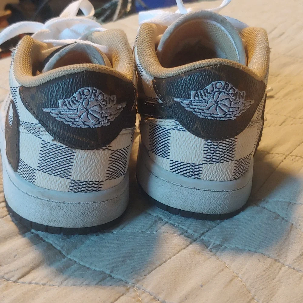 Jordans Travis Scott - Picture 3 of 8